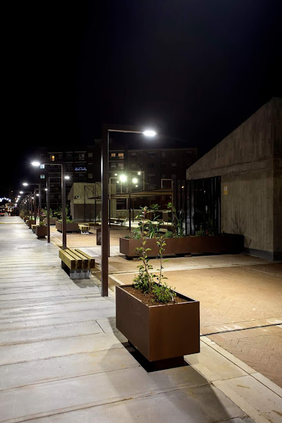 Imagen de Plaça "Balcó del Turia" situado en Quart de Poblet, Valencia