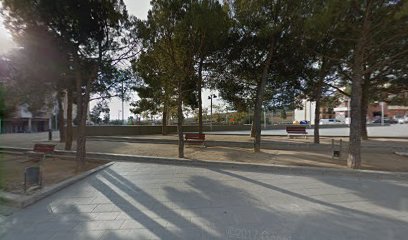 Imagen de Plaça del Pi Tallat situado en Santa Coloma de Cervelló, Barcelona