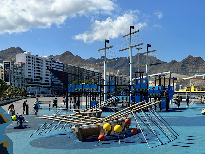 Imagen de Playground for children situado en Santa Cruz de Tenerife, Santa Cruz de Tenerife