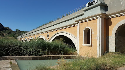 Imagen de Sifón sobre el río Sosa situado en Almunia de San Juan, Huesca