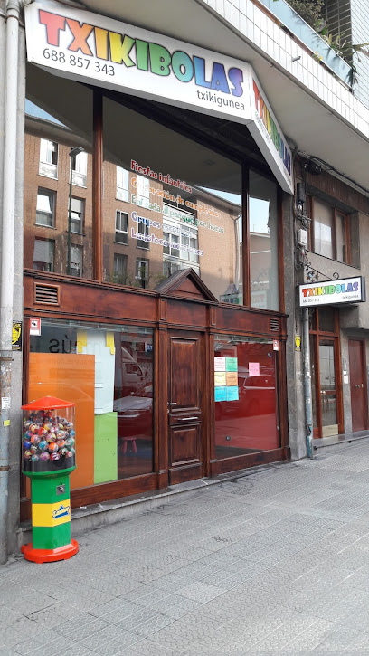 Imagen de Txikibolas - Parque infantil y Ludoteka en Algorta - situado en Getxo, Biscay