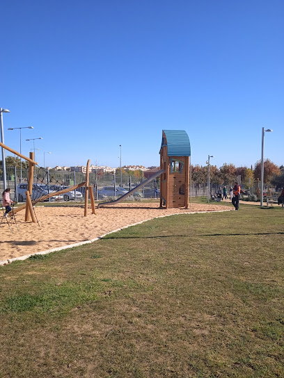 Imagen de Zona de juegos infantil situado en Tomares, Sevilla