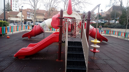 Imagen de Zona infantil del Parque de Adolfo Suárez situado en Guadalajara, Guadalajara