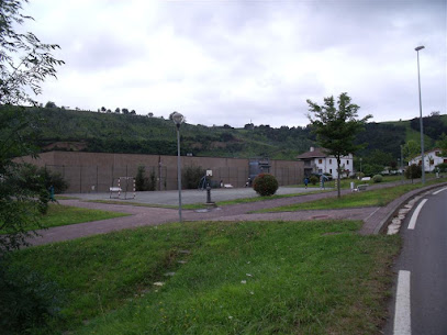 Imagen de Zubialdeko Kirolgunea - Pistas deportivas de Zubialde situado en Aizarnazabal, Gipuzkoa